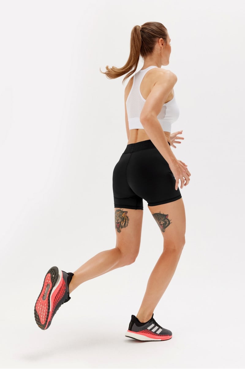 Women's ICON RUN SHORTS