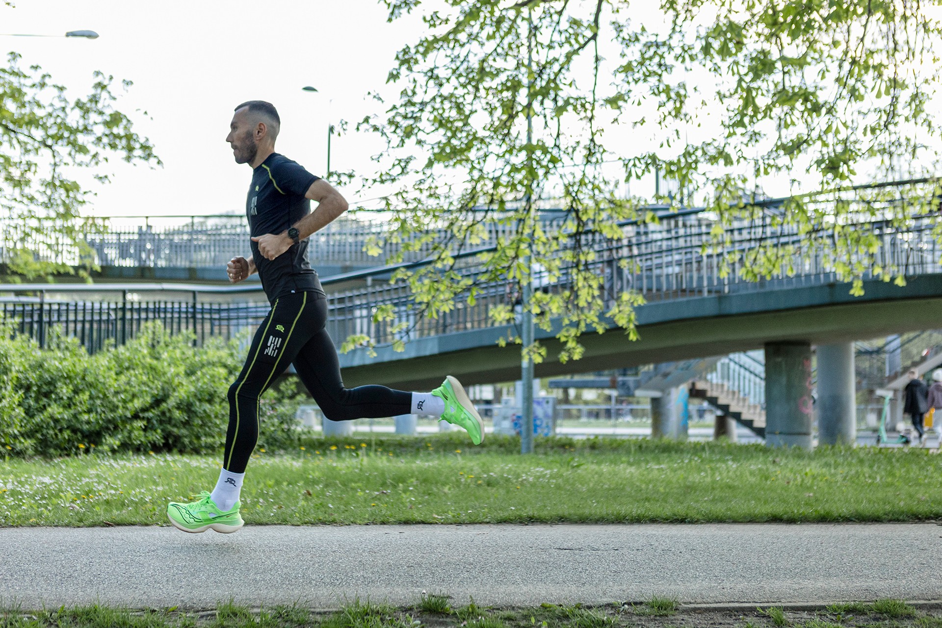 Czy warto robić dwa treningi biegowe dziennie?
