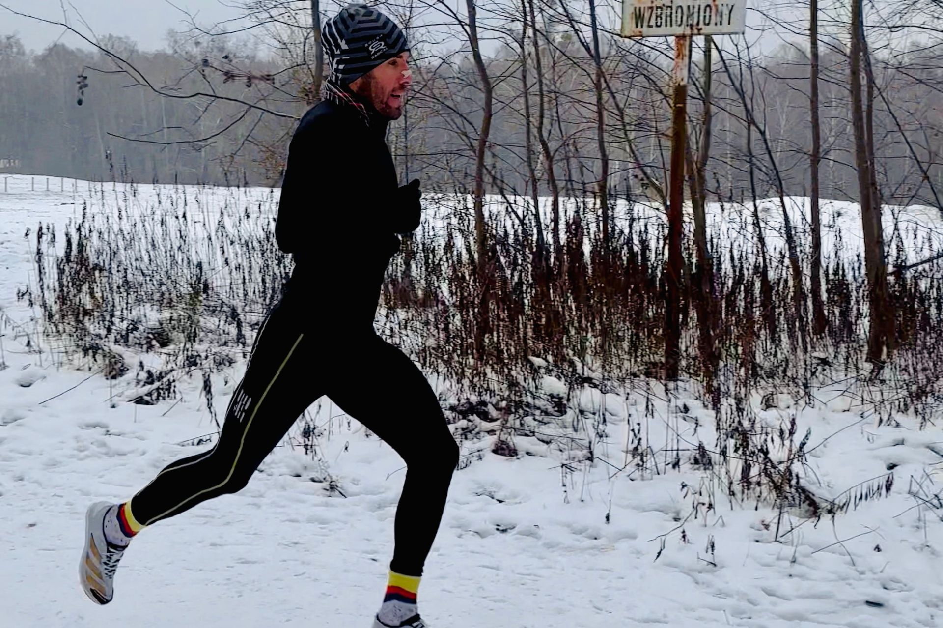 Jakie korzyści przynosi bieganie krosów zimą?